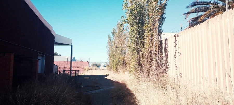 Commercial Property for Sale in Hamilton Free State